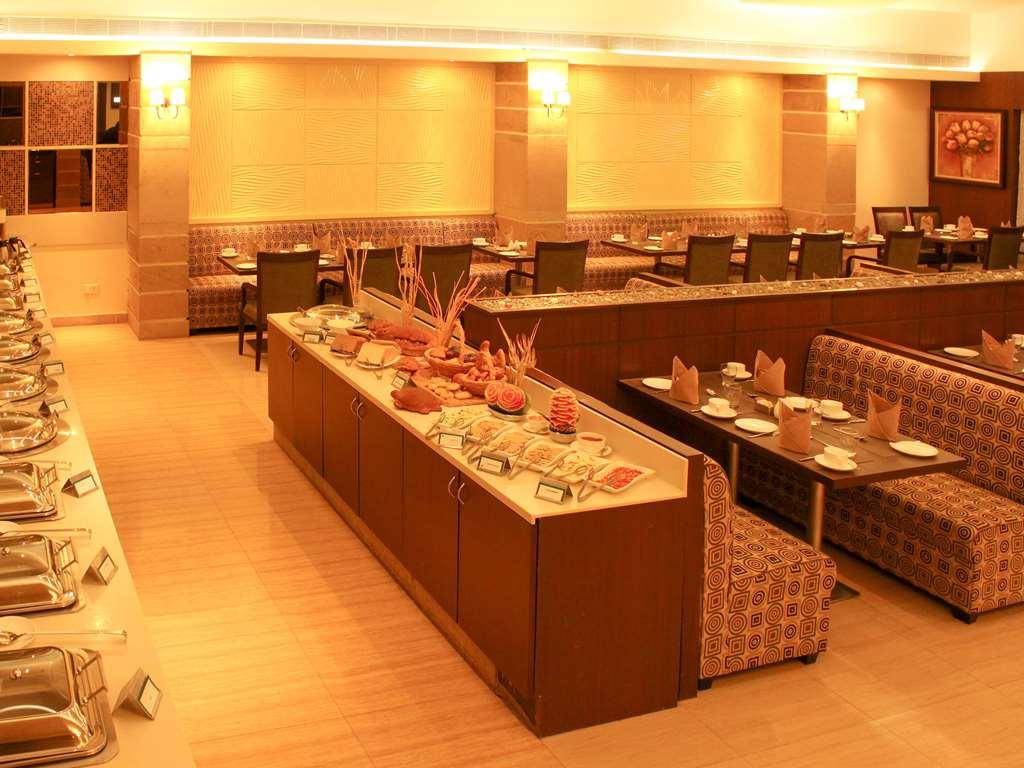 Quality Inn Viha Kumbakonam Restaurant bilde