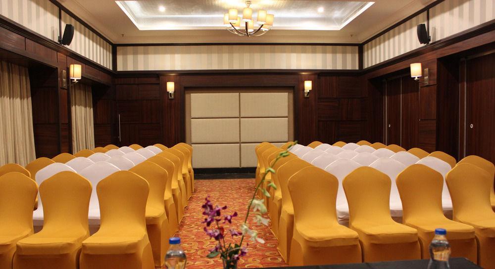 Quality Inn Viha Kumbakonam Eksteriør bilde